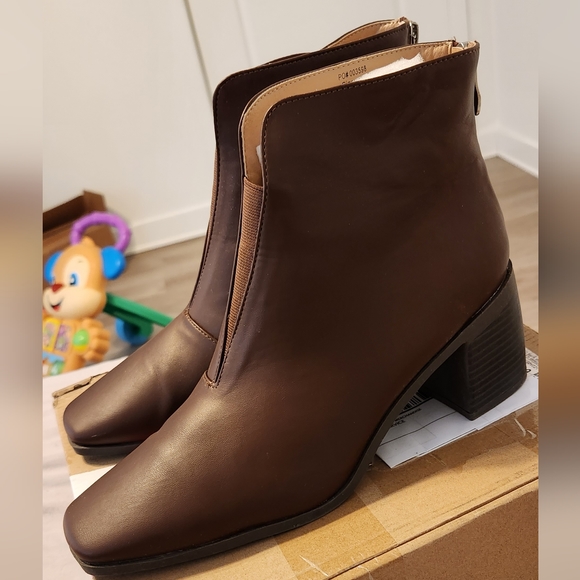 Brown size 10 booties - Picture 1 of 4